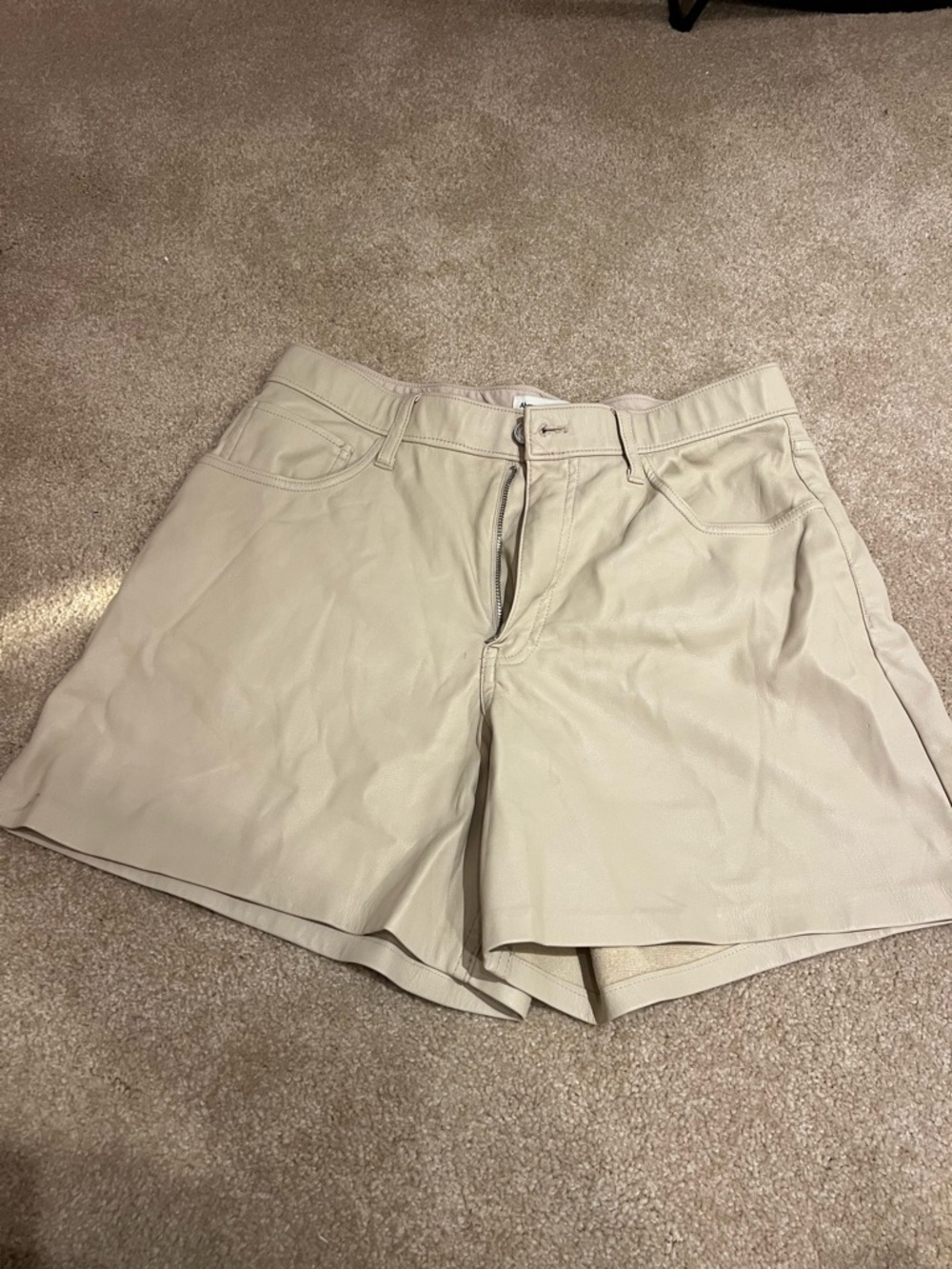 Abercrombie & Fitch Vegan Leather High-Rise Dad Shorts - Blush